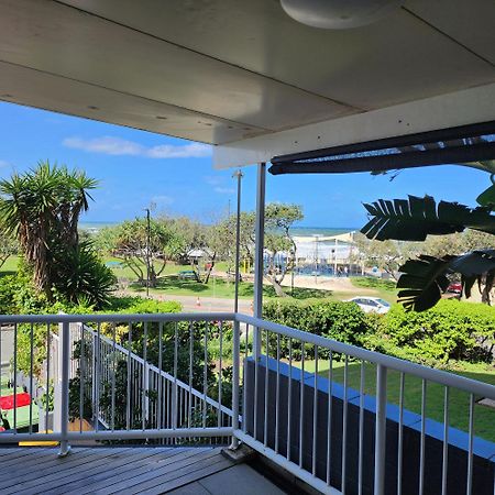 Capeview Apartments - Right On Kings Beach Калундра Екстериор снимка