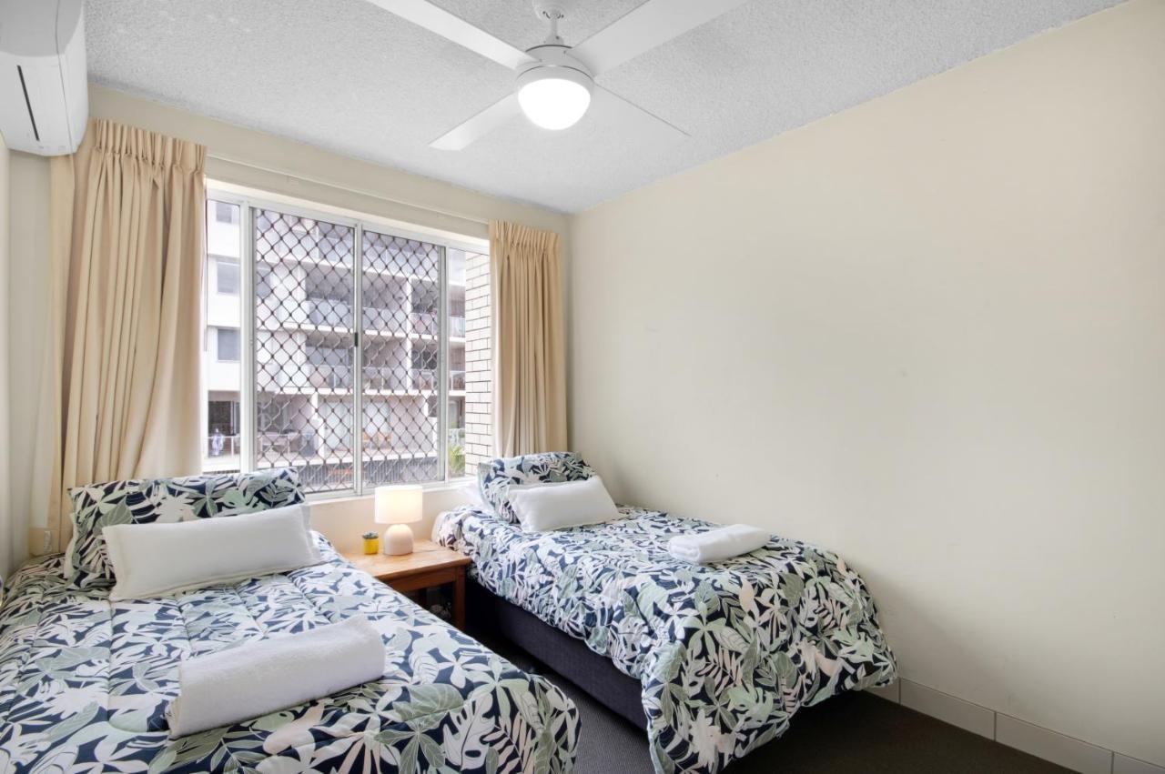 Capeview Apartments - Right On Kings Beach Калундра Екстериор снимка