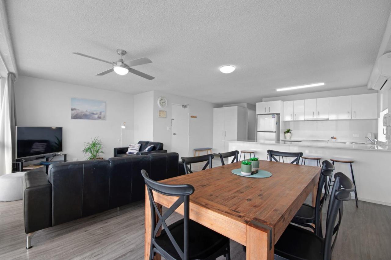 Capeview Apartments - Right On Kings Beach Калундра Екстериор снимка