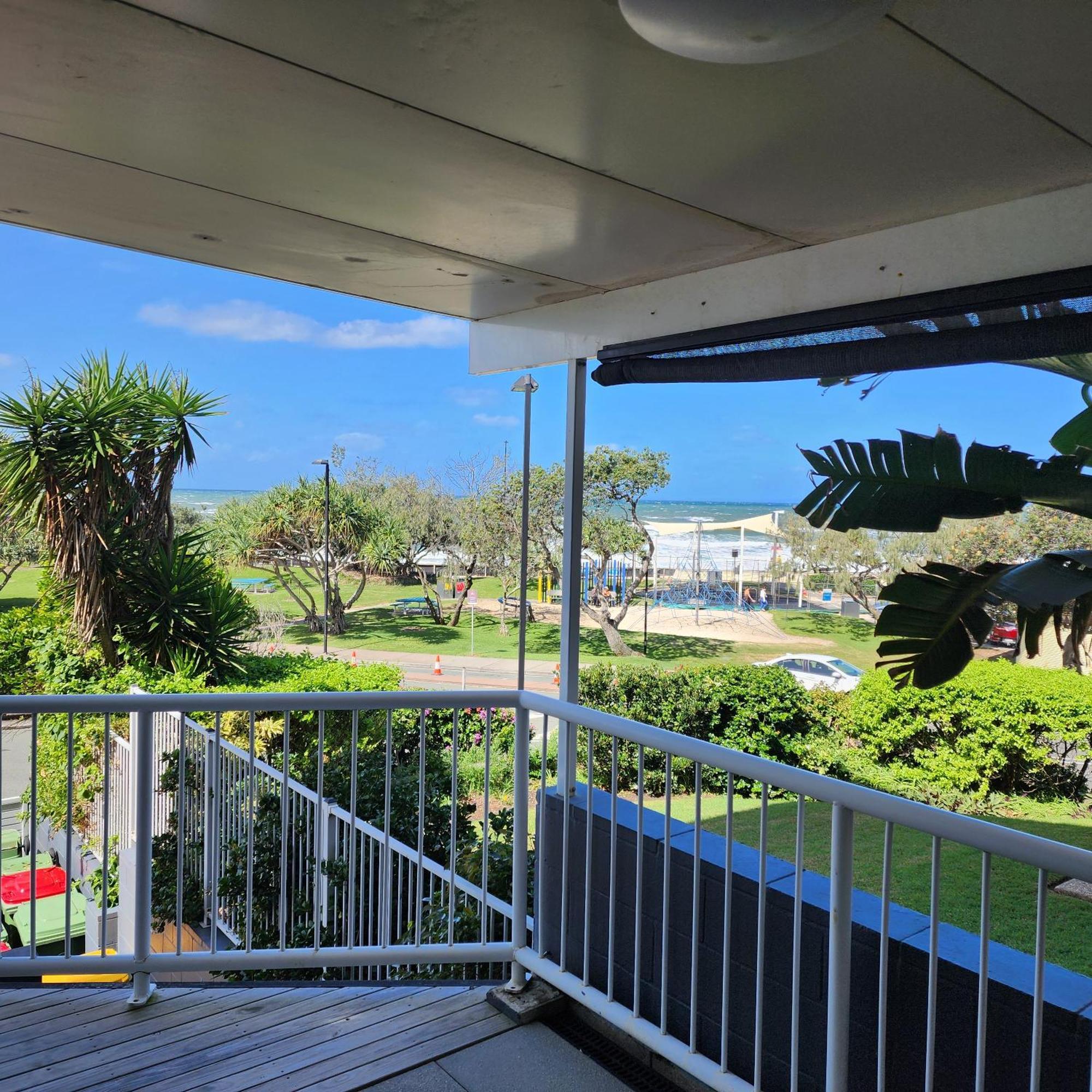Capeview Apartments - Right On Kings Beach Калундра Екстериор снимка