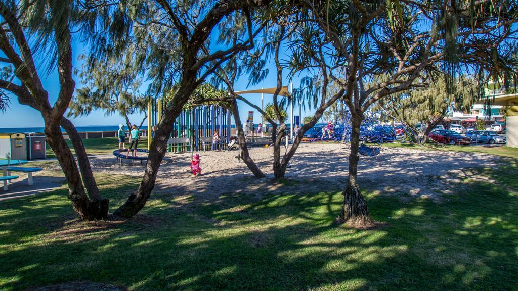 Capeview Apartments - Right On Kings Beach Калундра Екстериор снимка